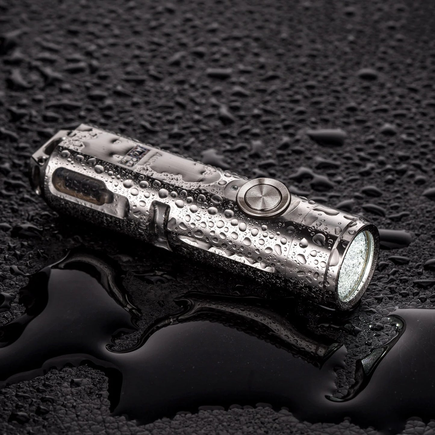 RovyVon Aurora A4 Pro Titanium USB - C Keyring Light - Refraction Lighting