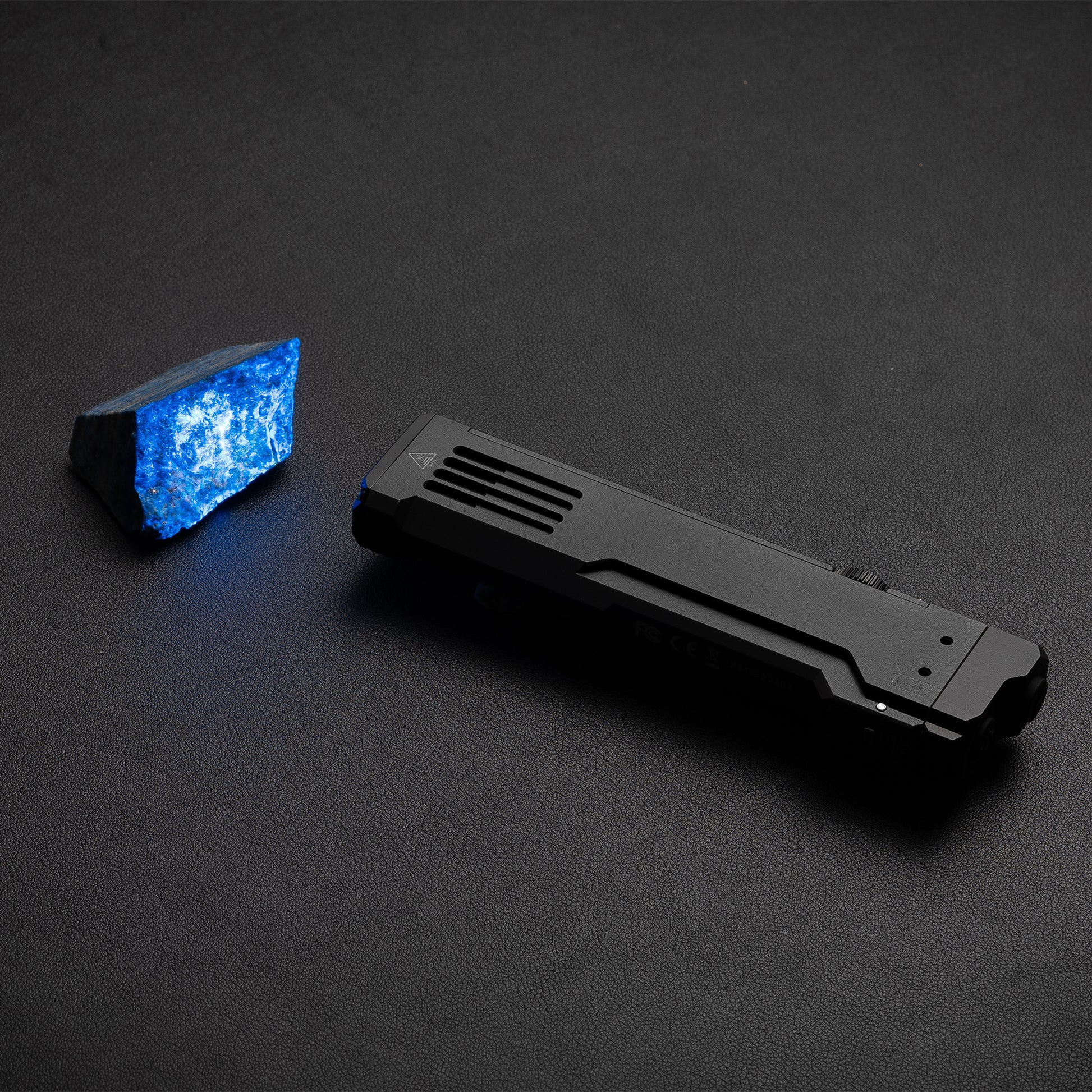 WUBEN X5 3-in-1 1300 Lumens Compact EDC Torch - Refraction Lighting